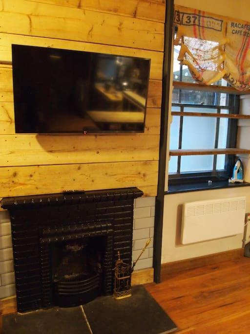 The Snug Apartment