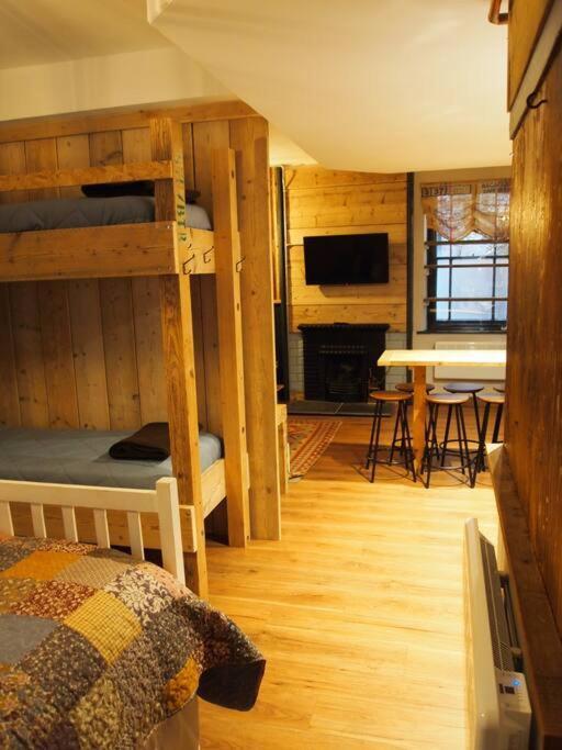 The Snug Apartment *